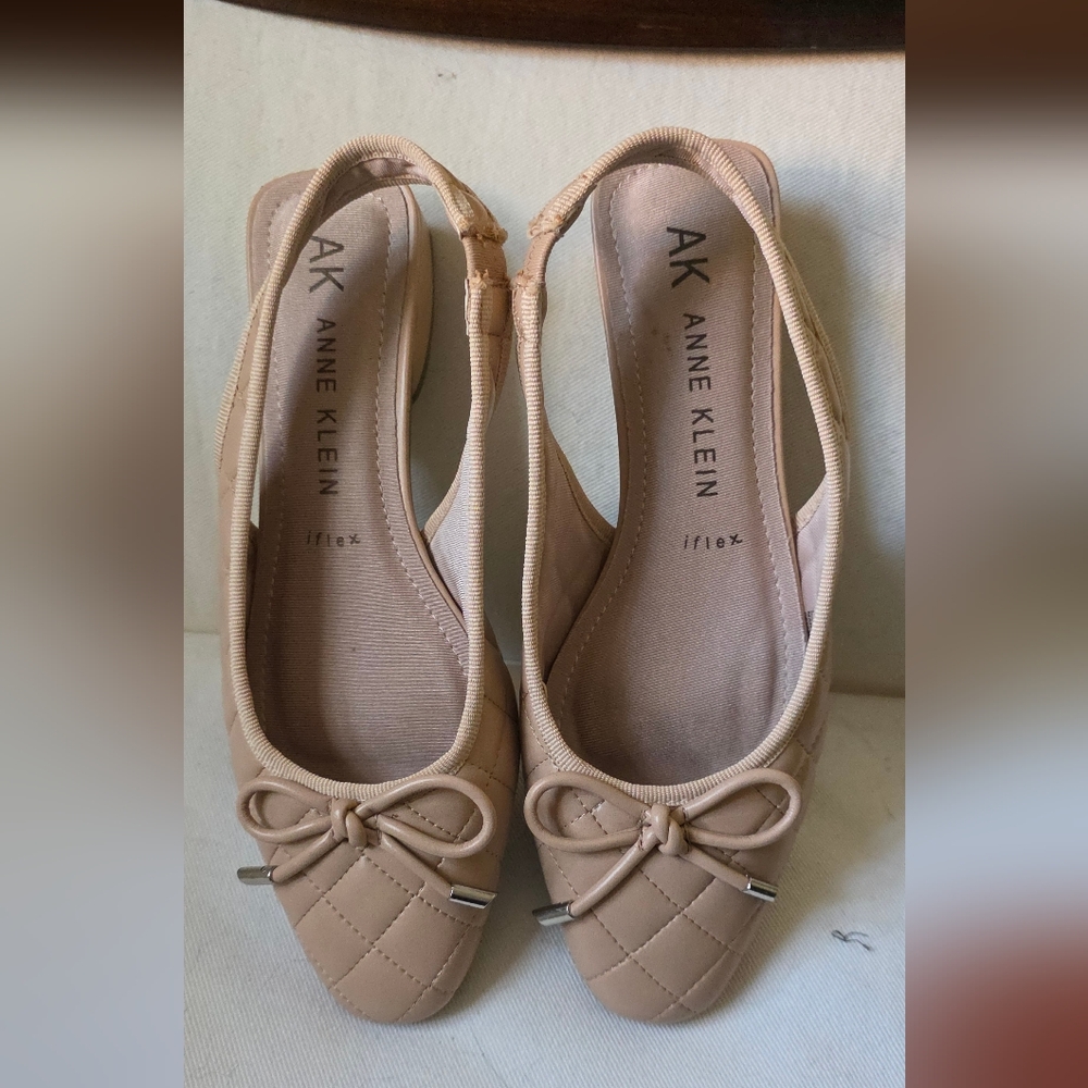 Anne Klein flex slingbacks